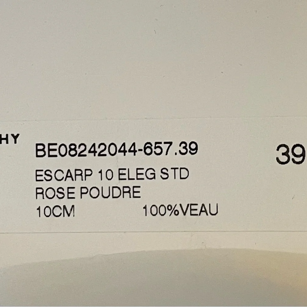 Givenchy Nude Pink Patent-Leather Heels Excellent Condition - Picture 8 of 12